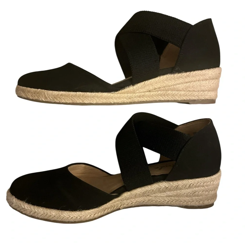 Life Stride Black and Tan Wedge Sandals Keaton espadrille size 8.
